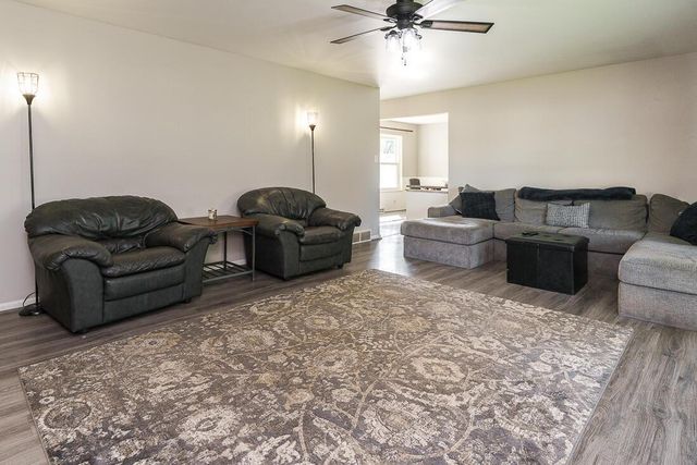 595 Ridgewood Drive, Circleville, OH 43113