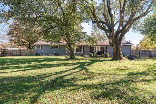 595 Ridgewood Drive, Circleville, OH 43113