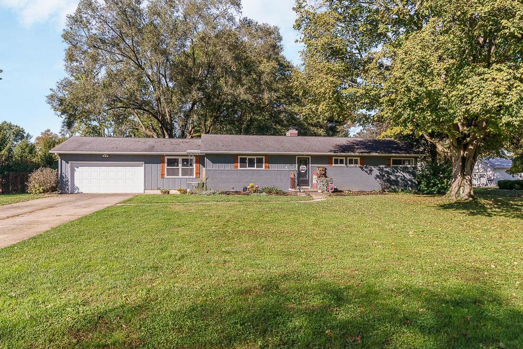 595 Ridgewood Drive, Circleville, OH 43113