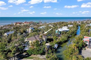 6440 Pine AVE, Sanibel, FL 33957