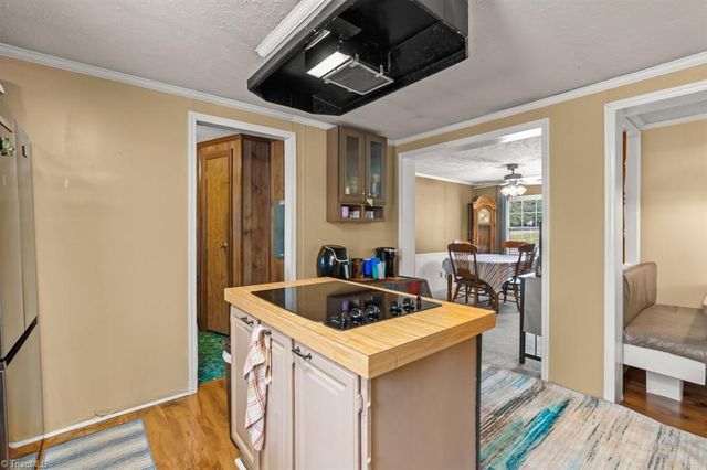 1299 Teague Road, Winston-salem, NC 27107