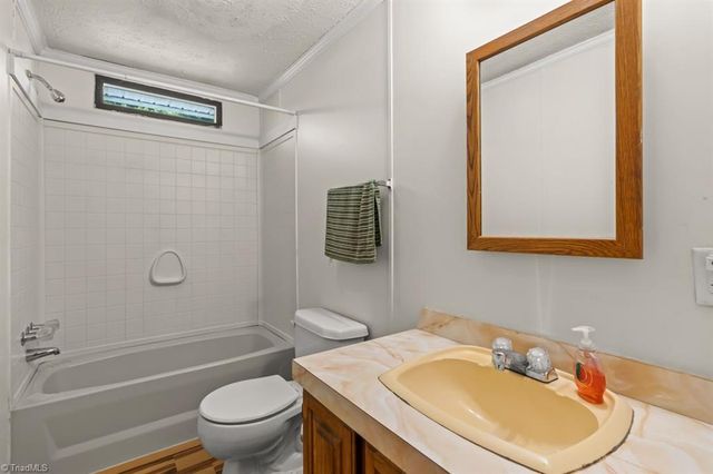 1299 Teague Road, Winston-salem, NC 27107