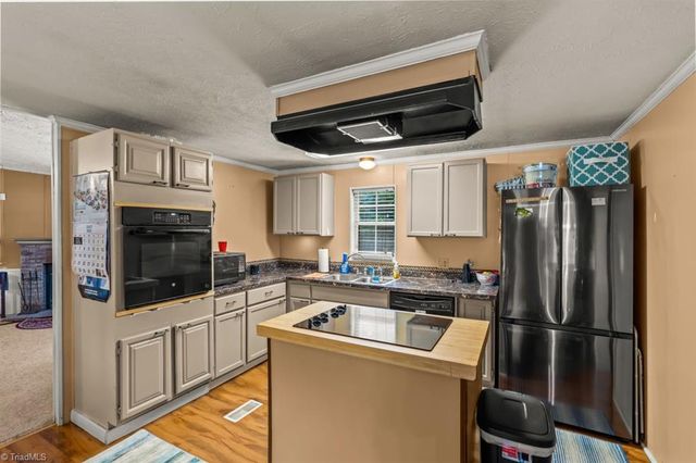 1299 Teague Road, Winston-salem, NC 27107