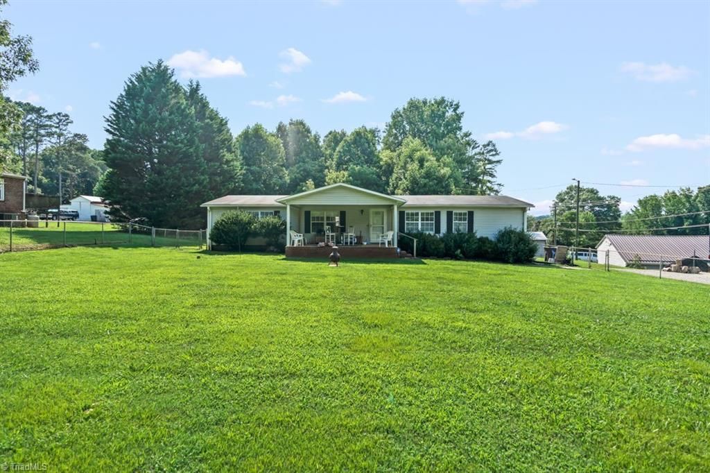 1299 Teague Road, Winston-salem, NC 27107