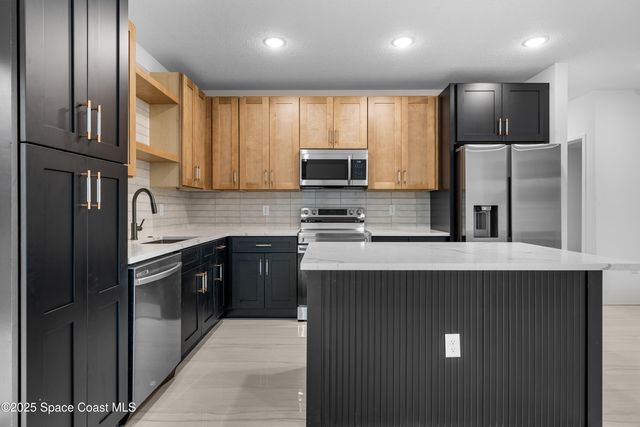 1091 Tolson Street SE, Palm Bay, FL 32909