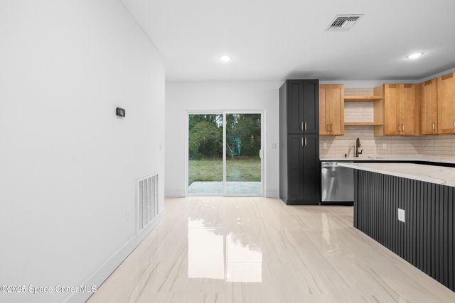 1091 Tolson Street SE, Palm Bay, FL 32909