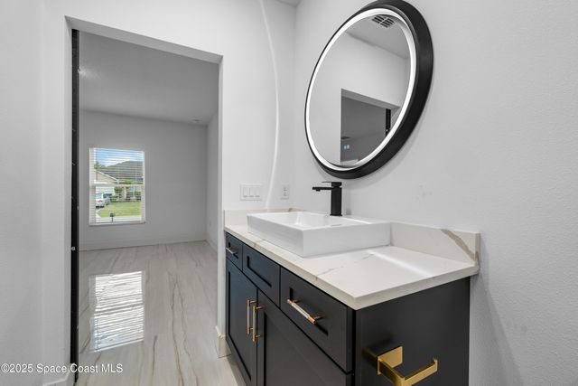 1091 Tolson Street SE, Palm Bay, FL 32909