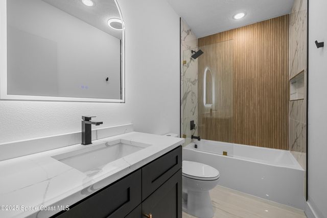 1091 Tolson Street SE, Palm Bay, FL 32909