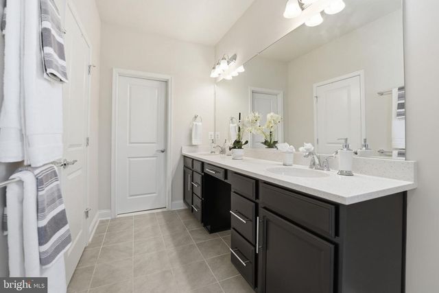 1957 GREENBRIAR HALL RD, Dumfries, VA 22026