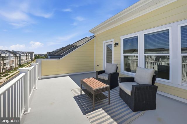 1957 GREENBRIAR HALL RD, Dumfries, VA 22026