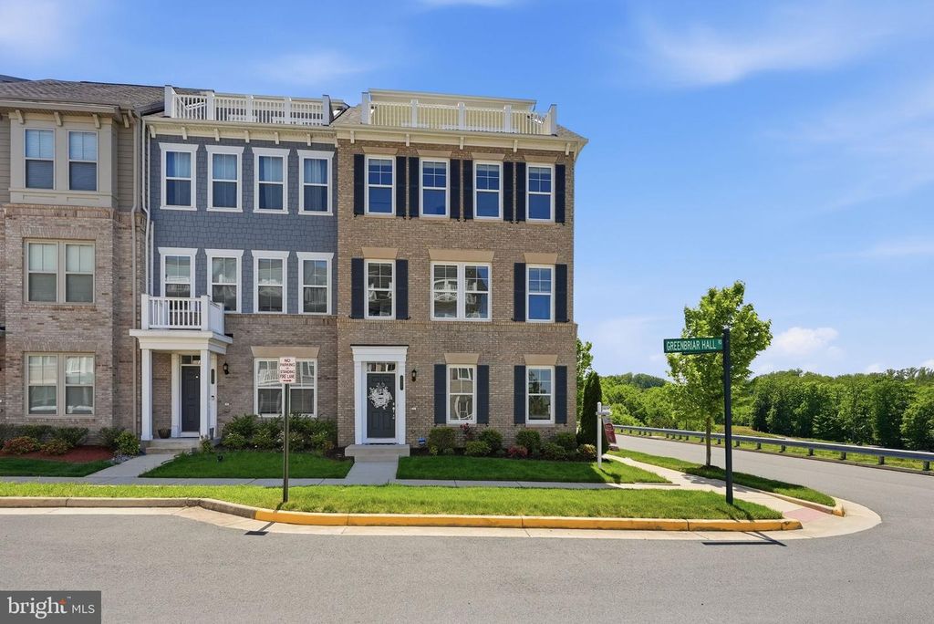 1957 GREENBRIAR HALL RD, Dumfries, VA 22026