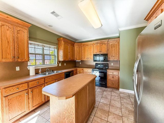 1355 Stone Crest, Conway, AR 72034