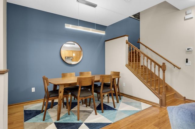 4883 Boatman Lane 6902, Inver Grove Heights, MN 55076