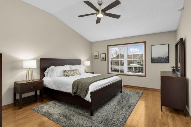 4883 Boatman Lane 6902, Inver Grove Heights, MN 55076