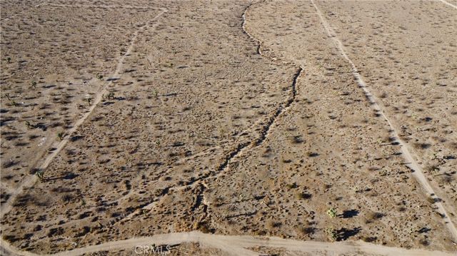 0 0 La Mesa Rd, Phelan, CA 92371