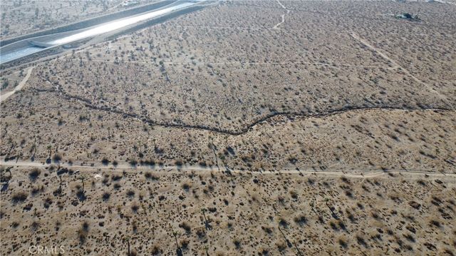 0 0 La Mesa Rd, Phelan, CA 92371