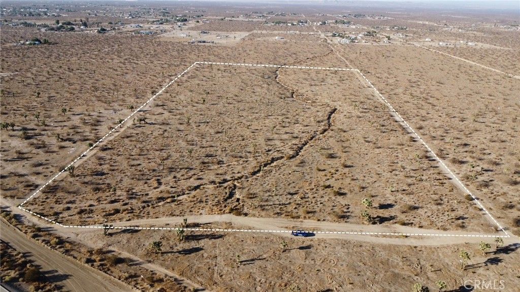 0 0 La Mesa Rd, Phelan, CA 92371