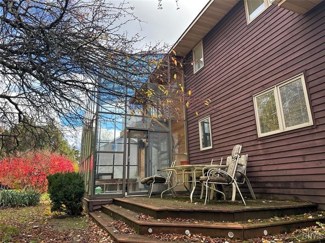 106 Victoria Park Drive, Salina, NY 13088