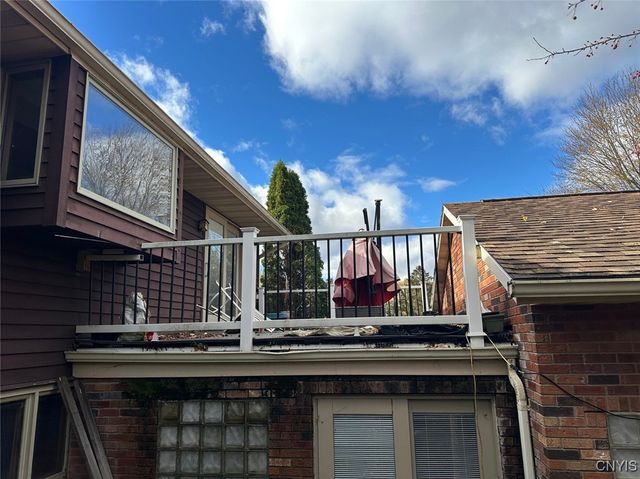 106 Victoria Park Drive, Salina, NY 13088