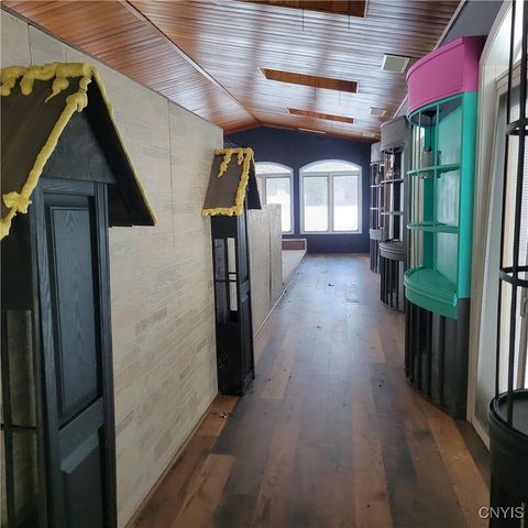 106 Victoria Park Drive, Salina, NY 13088