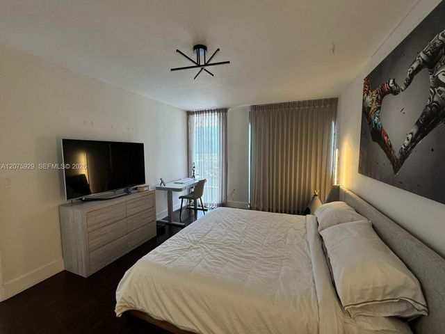 6301 Collins Avenue 1606, Miami Beach, FL 33141