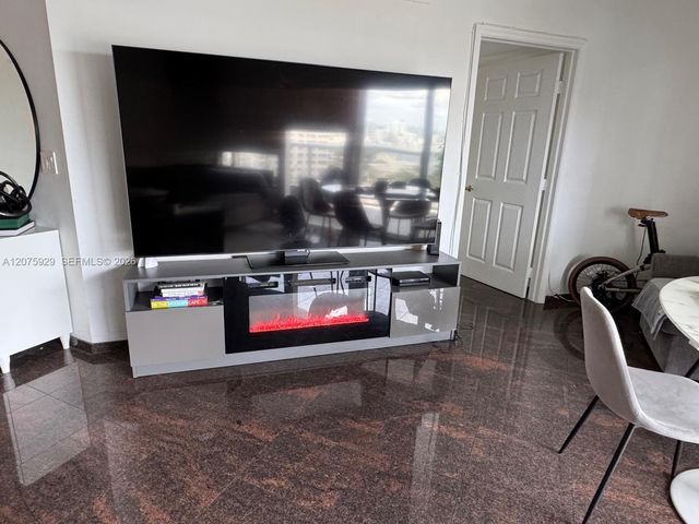 6301 Collins Avenue 1606, Miami Beach, FL 33141