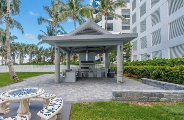 6301 Collins Avenue 1606, Miami Beach, FL 33141