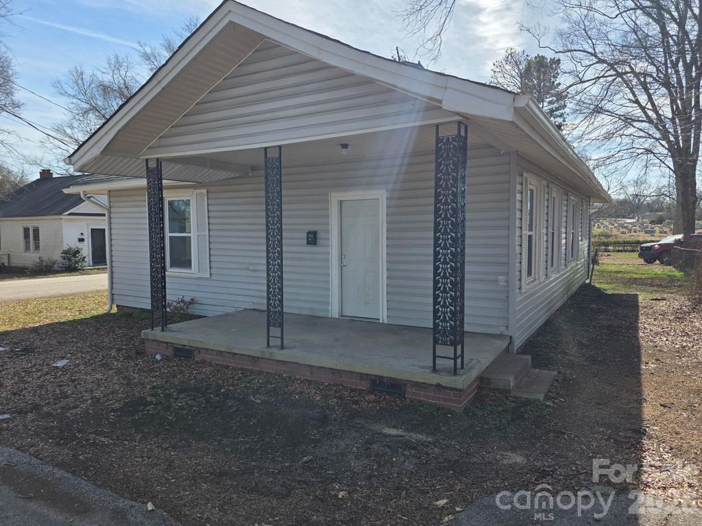 572 2nd Street, Chester, SC 29706