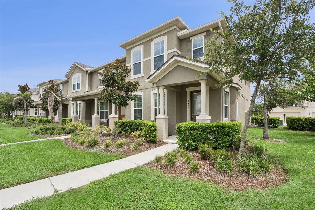 Image 2 of property listing at 9457 RANDAL PARK BOULEVARD, Orlando, FL 32832