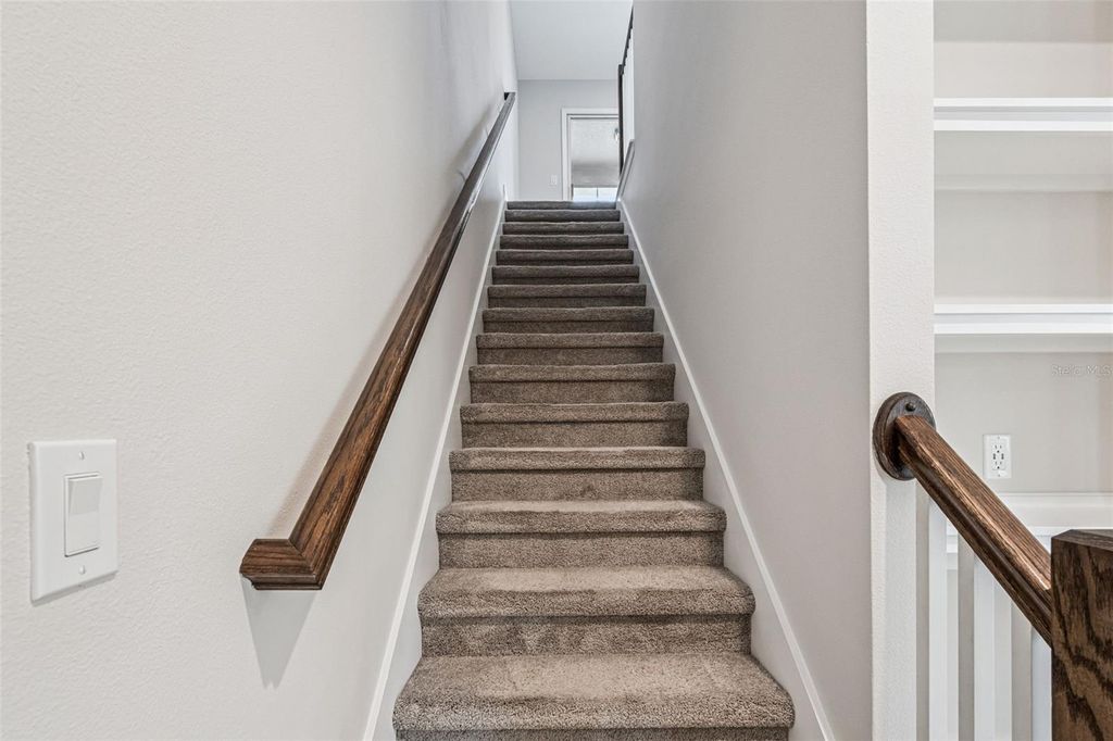 Image 22 of property listing at 9457 RANDAL PARK BOULEVARD, Orlando, FL 32832