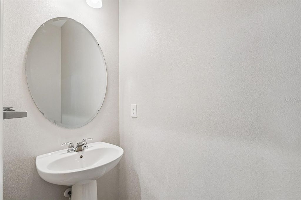 Image 37 of property listing at 9457 RANDAL PARK BOULEVARD, Orlando, FL 32832