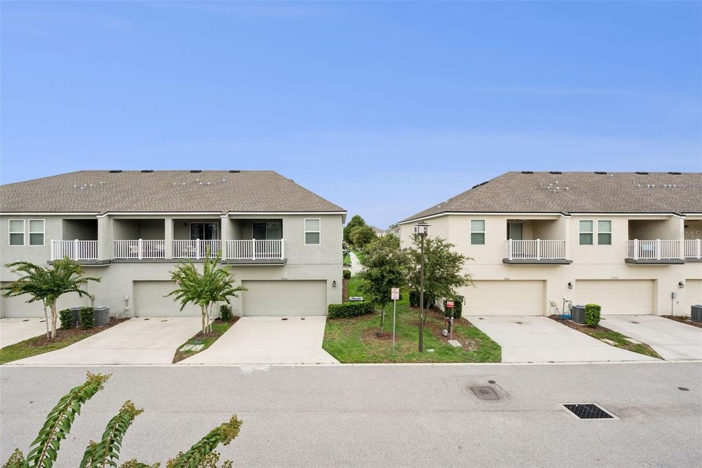 Image 50 of property listing at 9457 RANDAL PARK BOULEVARD, Orlando, FL 32832