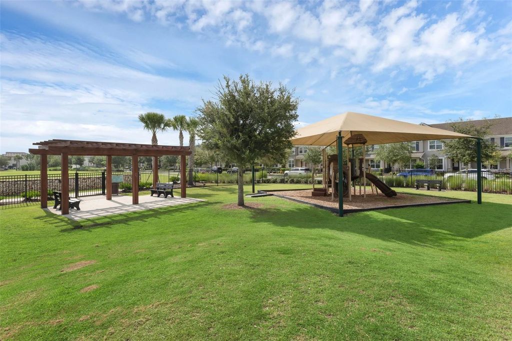 Image 57 of property listing at 9457 RANDAL PARK BOULEVARD, Orlando, FL 32832