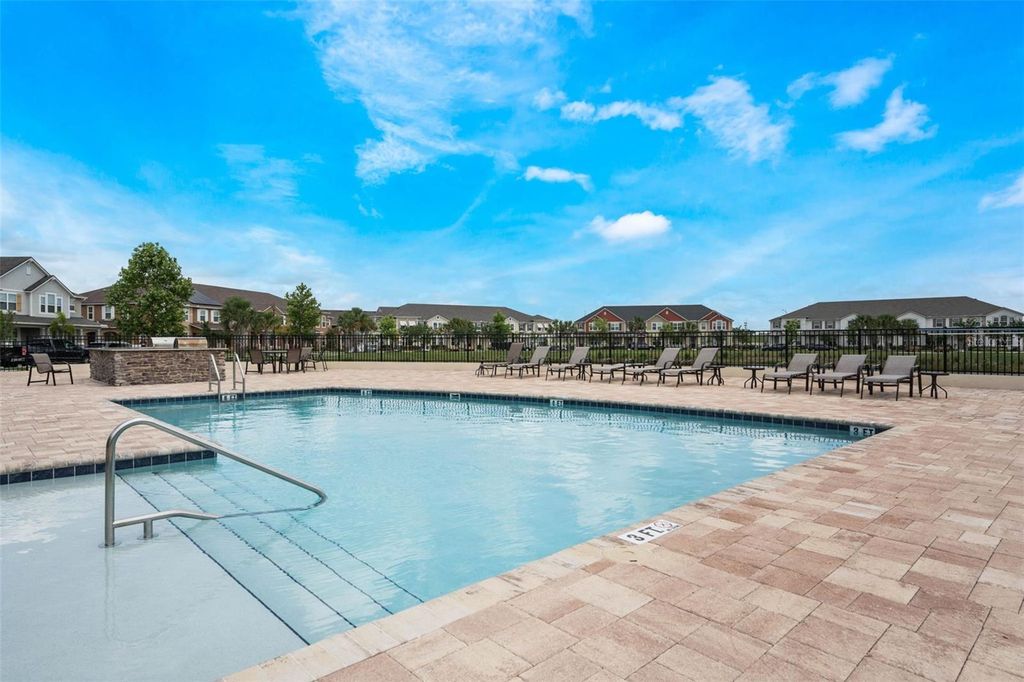 Image 61 of property listing at 9457 RANDAL PARK BOULEVARD, Orlando, FL 32832