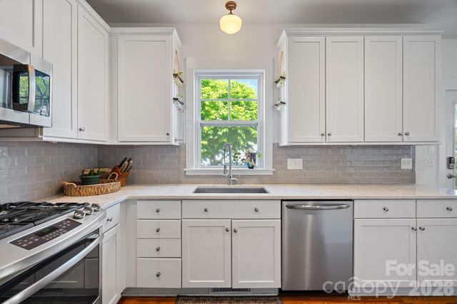 15426 Waterfront Drive, Huntersville, NC 28078