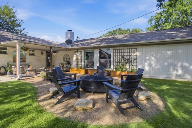 6136 Wrigley Way, Fort Worth, TX 76133