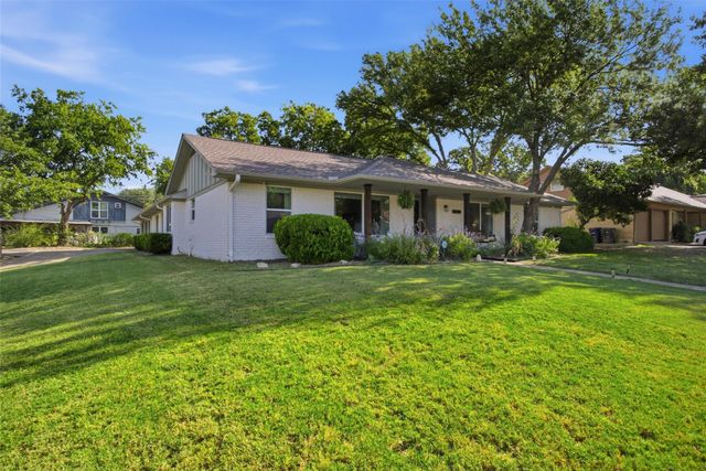 6136 Wrigley Way, Fort Worth, TX 76133
