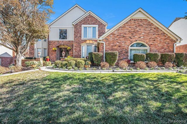 1941 Mapleridge Road, Rochester Hills, MI 48309