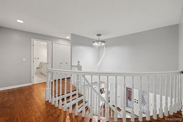 1941 Mapleridge Road, Rochester Hills, MI 48309