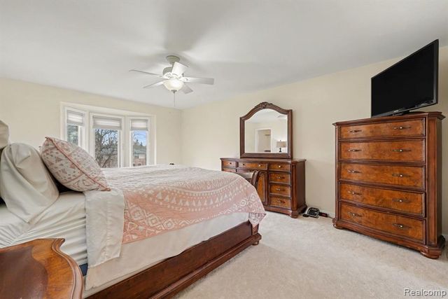 1941 Mapleridge Road, Rochester Hills, MI 48309