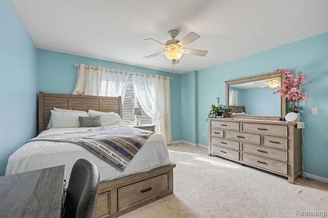 1941 Mapleridge Road, Rochester Hills, MI 48309