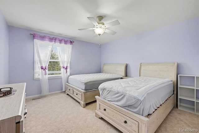 1941 Mapleridge Road, Rochester Hills, MI 48309