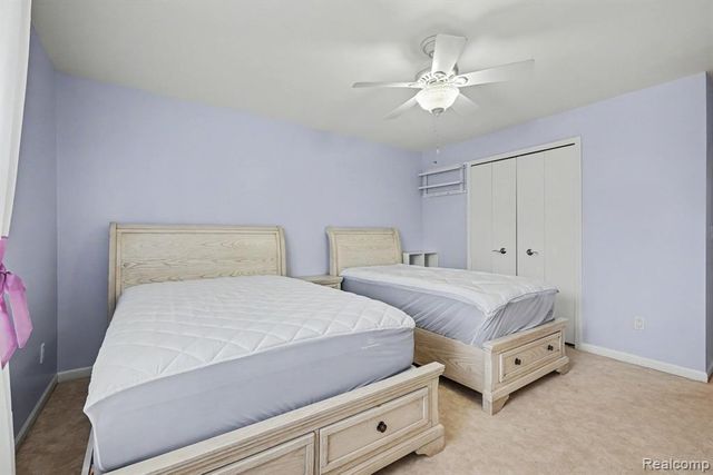 1941 Mapleridge Road, Rochester Hills, MI 48309