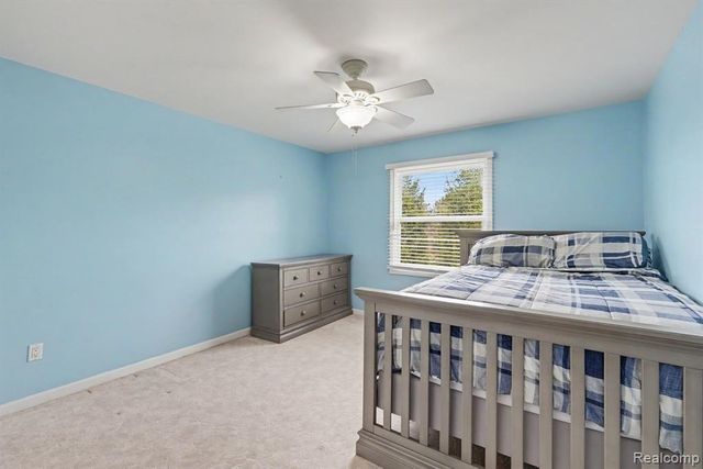 1941 Mapleridge Road, Rochester Hills, MI 48309