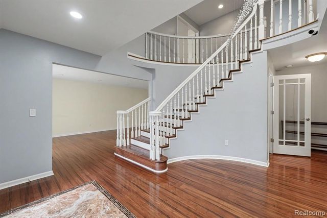 1941 Mapleridge Road, Rochester Hills, MI 48309