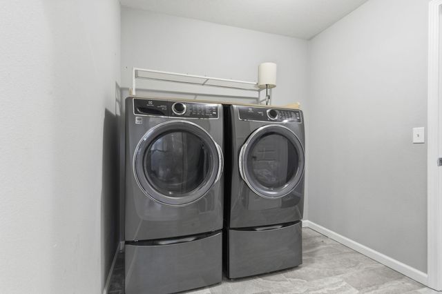 1070 E Lakota Street, Nixa, MO 65714