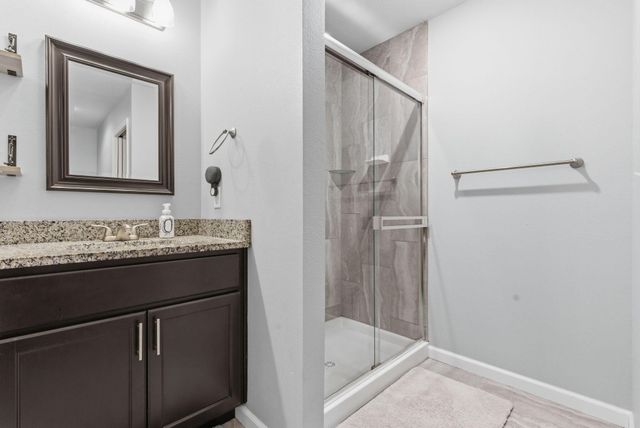 1070 E Lakota Street, Nixa, MO 65714