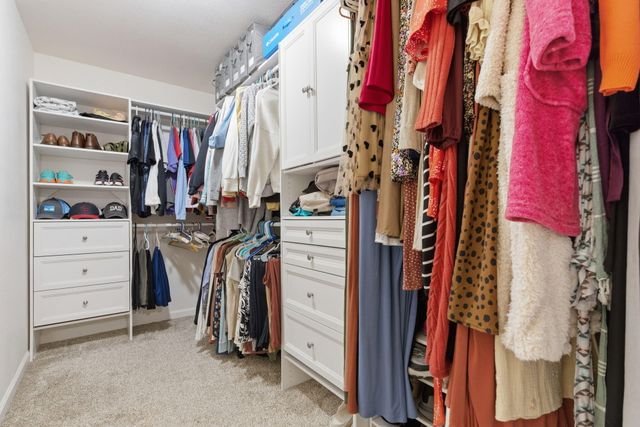 1070 E Lakota Street, Nixa, MO 65714