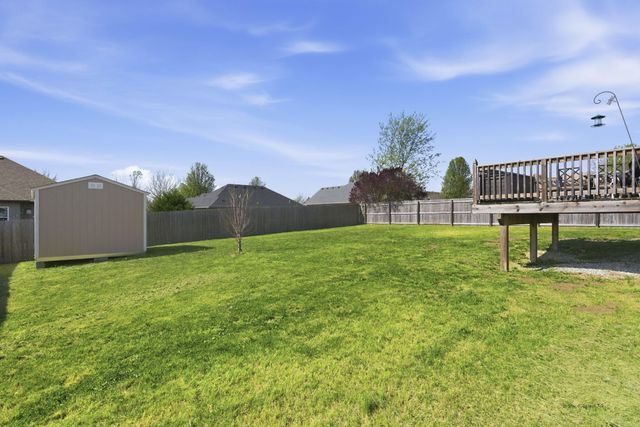 1070 E Lakota Street, Nixa, MO 65714