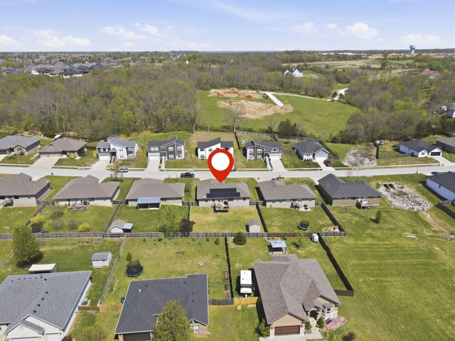 1070 E Lakota Street, Nixa, MO 65714